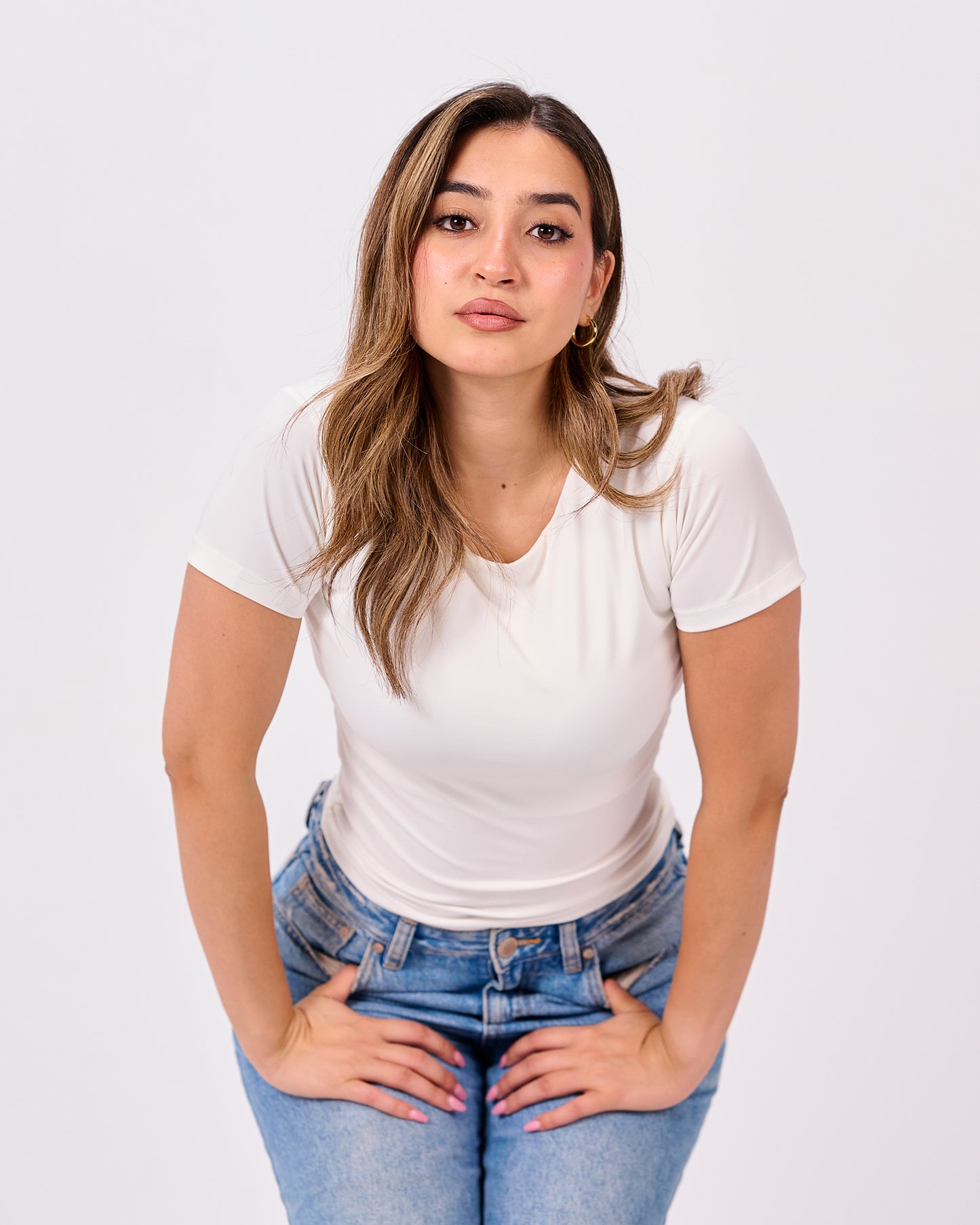 WHITE ROUND NECK SHORT SLEEVE