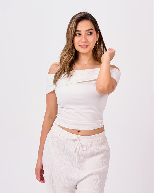WHITE OFF SHOULDER TOP