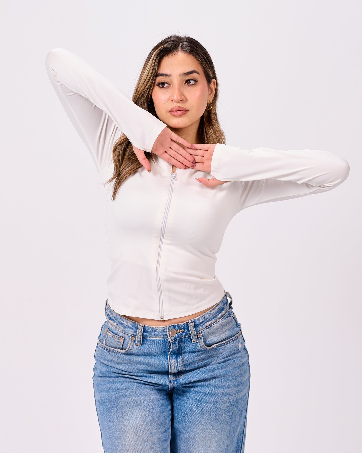 WHITE FULL ZIPPER TOP